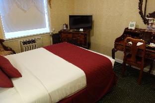 the lafayette a grand riverboat era hotel