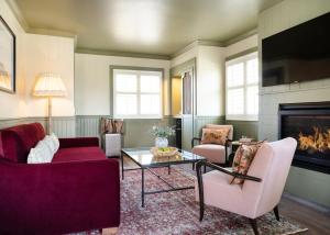 Le Petit Pali At 8Th Ave,Carmel-By-The-Sea>>Carmel,4 star
