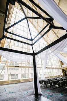 doubletree by hilton hotel st paul downtown