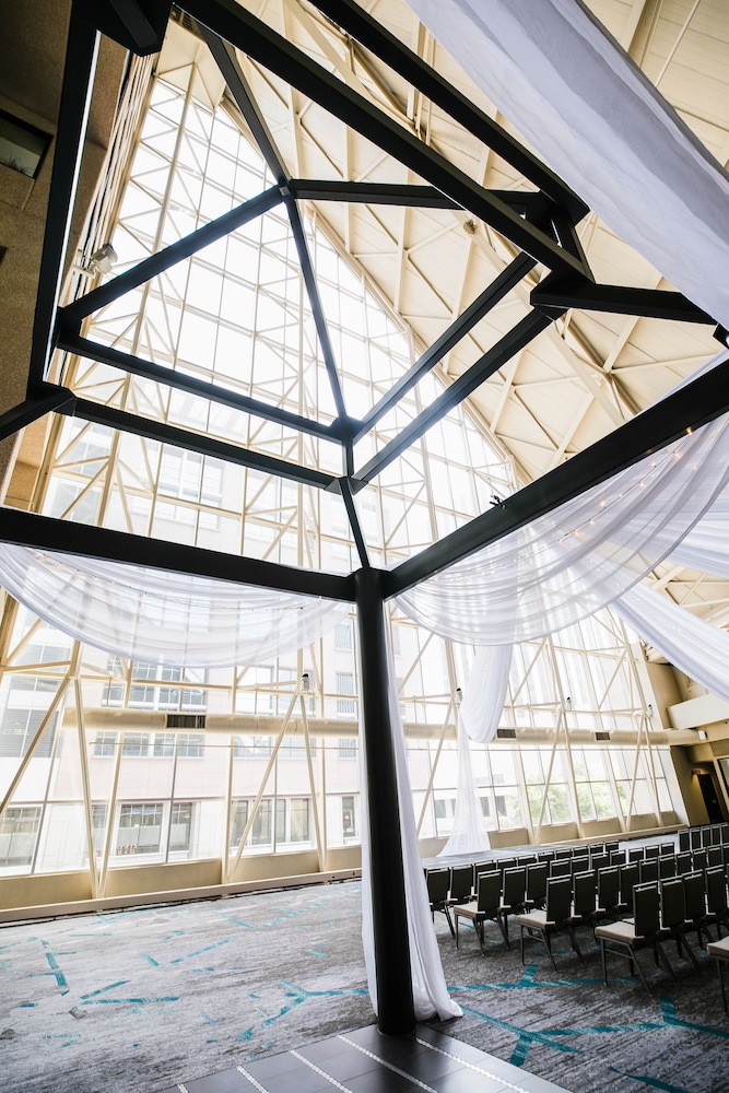 doubletree by hilton hotel st paul downtown