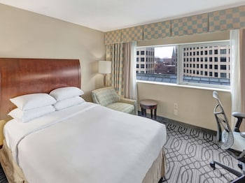 doubletree by hilton hotel st paul downtown