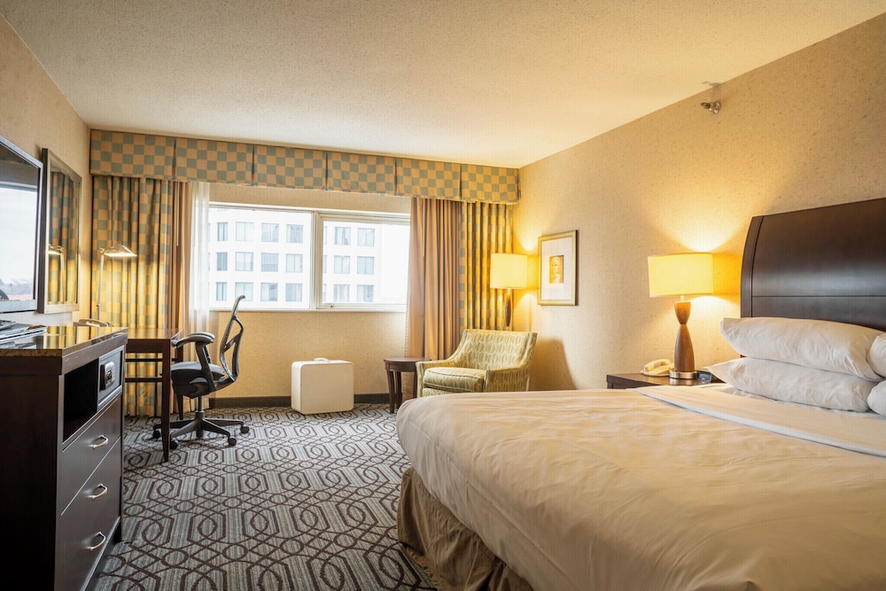 doubletree by hilton hotel st paul downtown