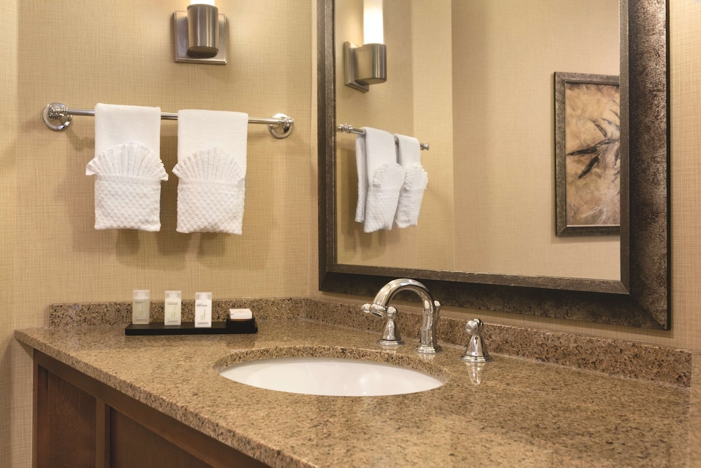embassy suites by hilton bloomington minneapolis