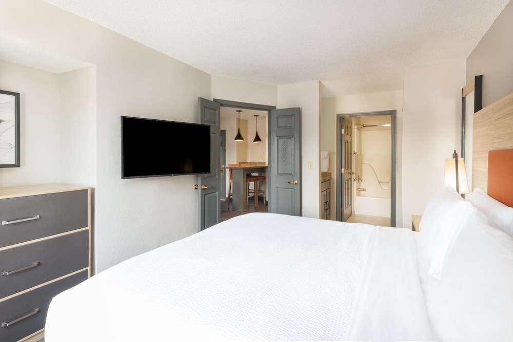 candlewood suites eagan arpt south mall area by ihg