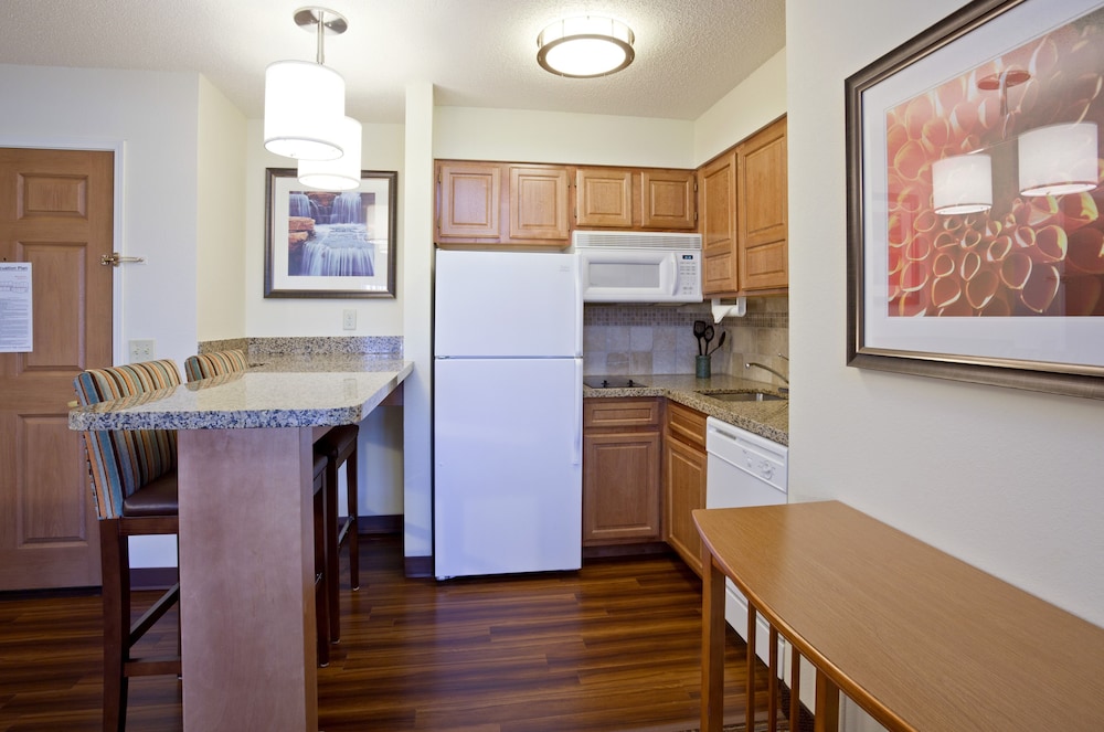 candlewood suites eagan arpt south mall area by ihg
