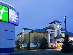 holiday inn express and suites golden valley