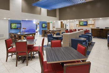 holiday inn express and suites golden valley