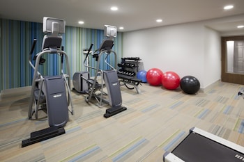holiday inn express and suites golden valley