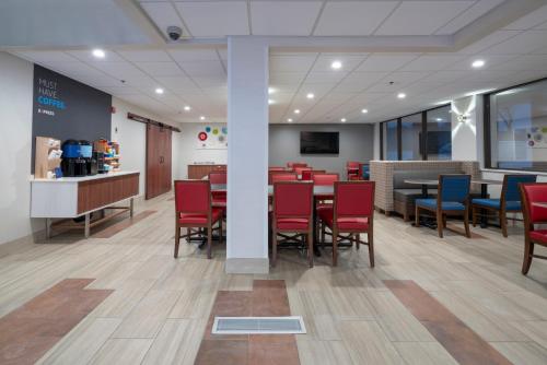 holiday inn express minneapolis coon rapids blaine by ihg
