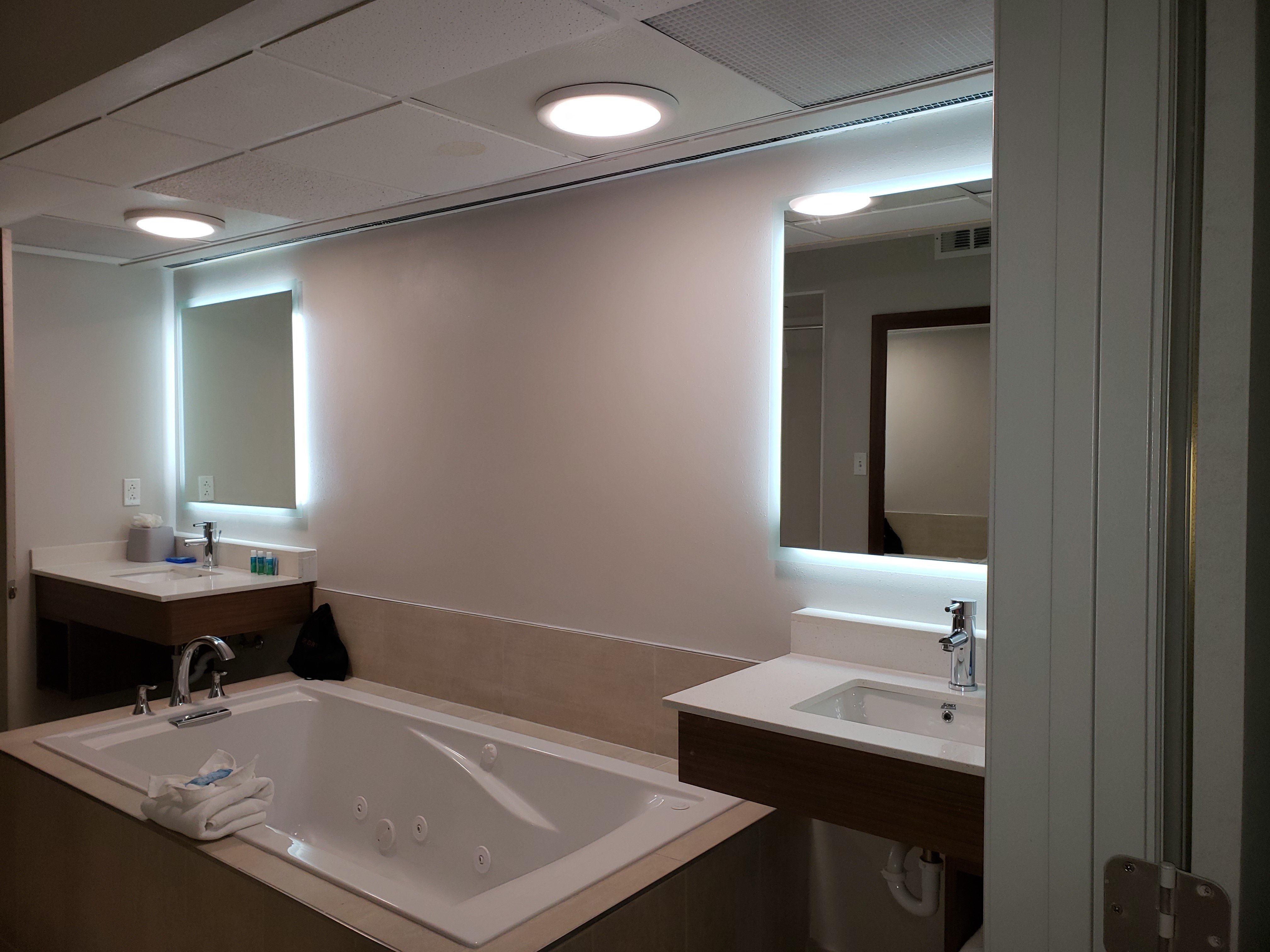 holiday inn express pigeon forge near dollywood by ihg
