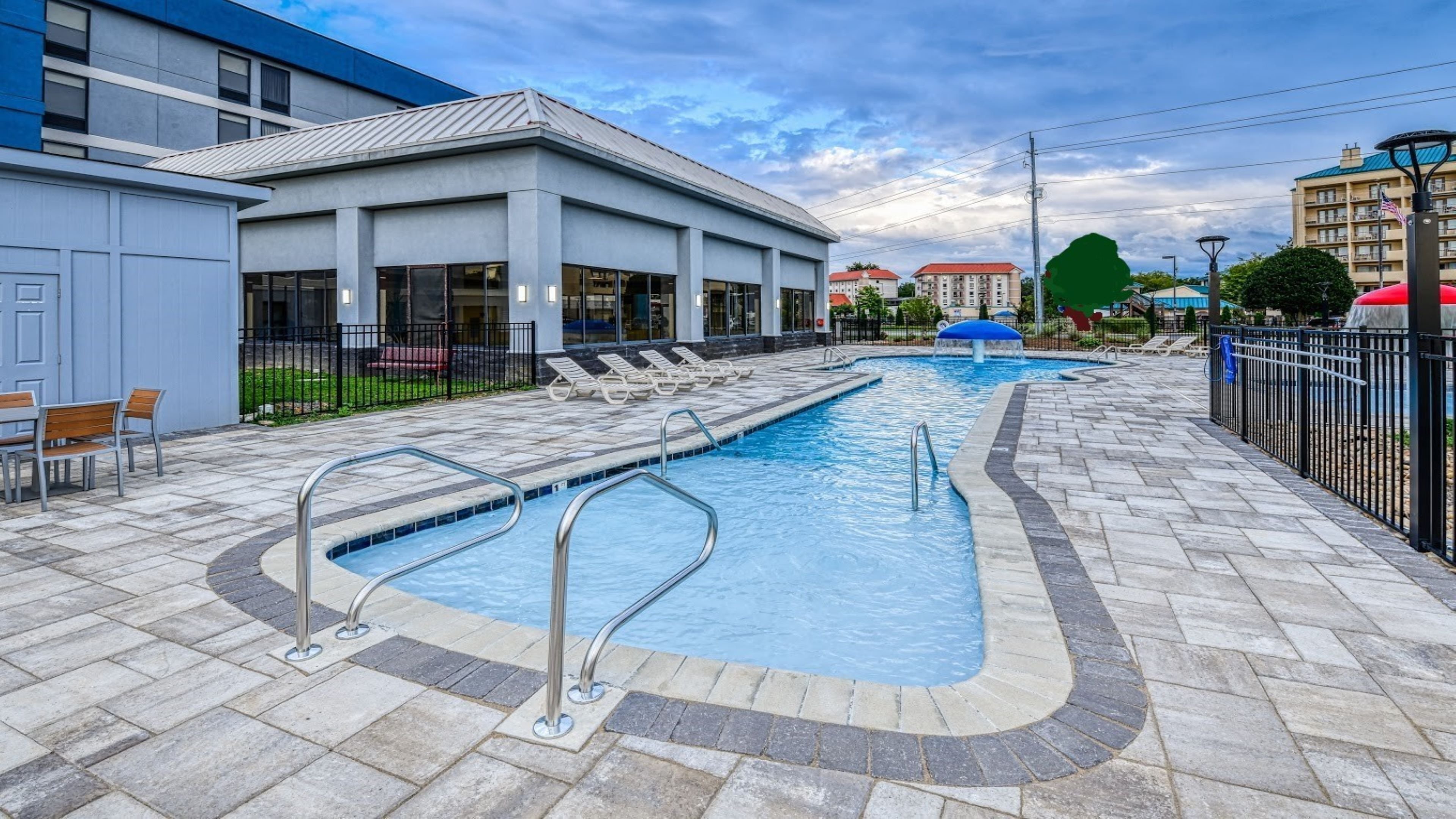 holiday inn express pigeon forge near dollywood by ihg
