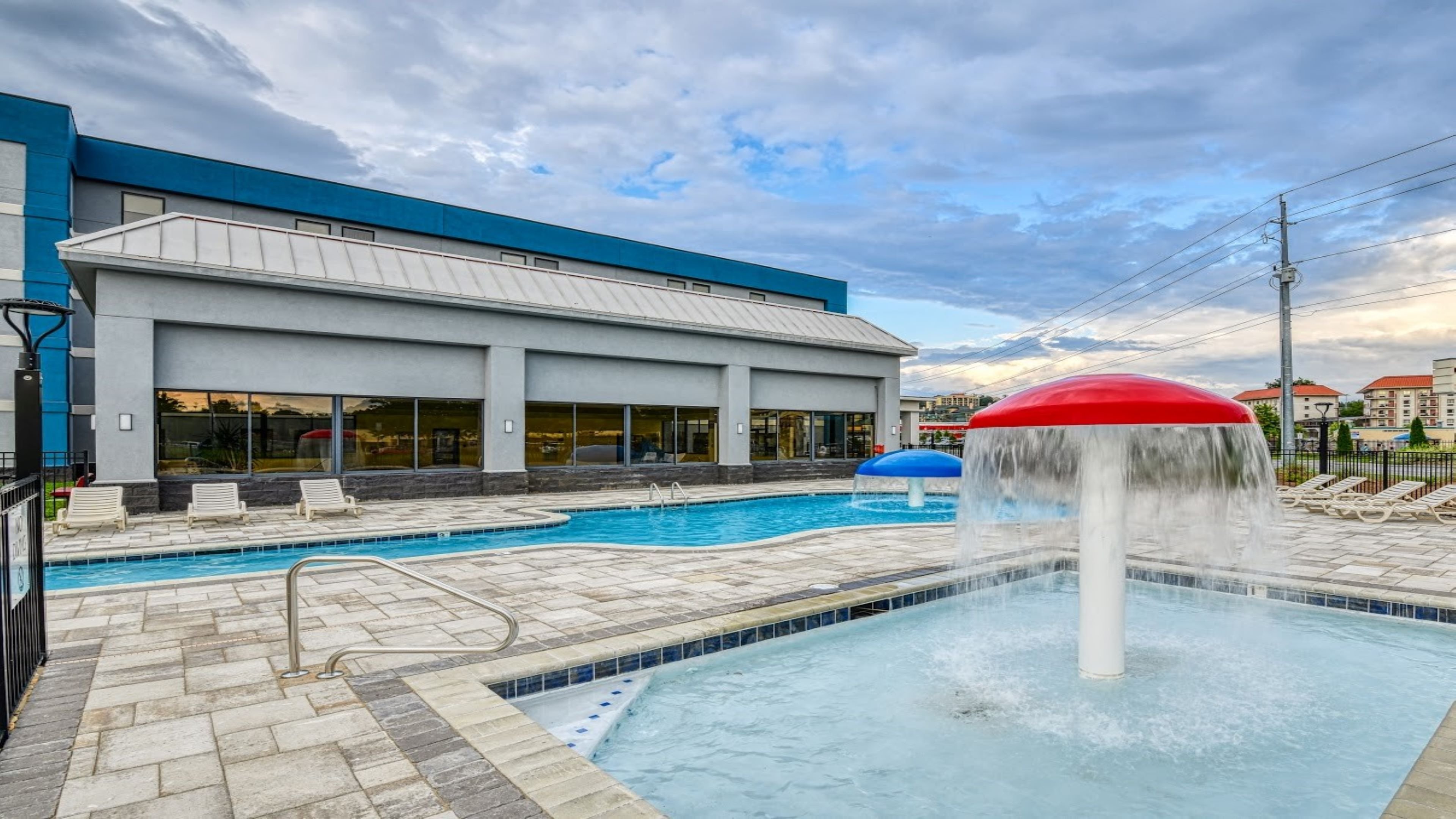 holiday inn express pigeon forge near dollywood by ihg