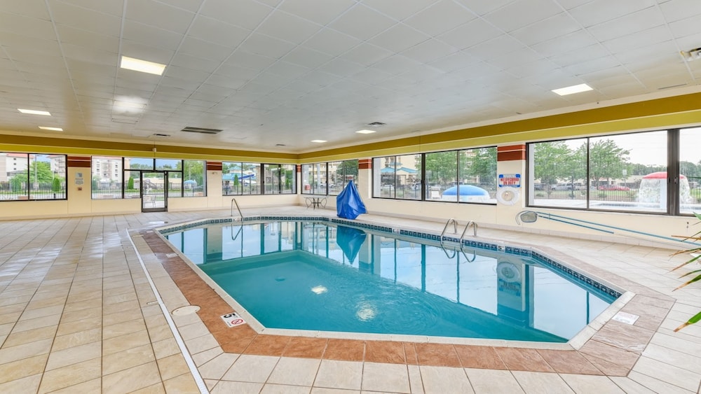 holiday inn express pigeon forge near dollywood by ihg