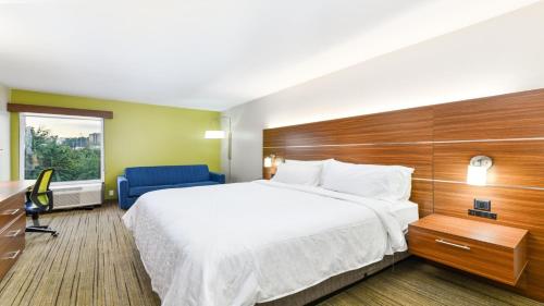 holiday inn express pigeon forge near dollywood by ihg