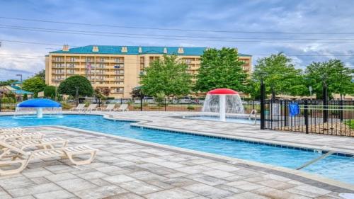holiday inn express pigeon forge near dollywood by ihg
