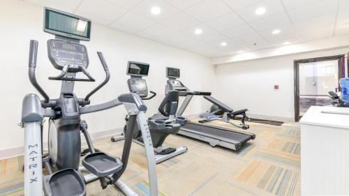 holiday inn express pigeon forge near dollywood by ihg