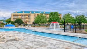 holiday inn express pigeon forge near dollywood by ihg