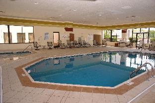 holiday inn express pigeon forge near dollywood by ihg