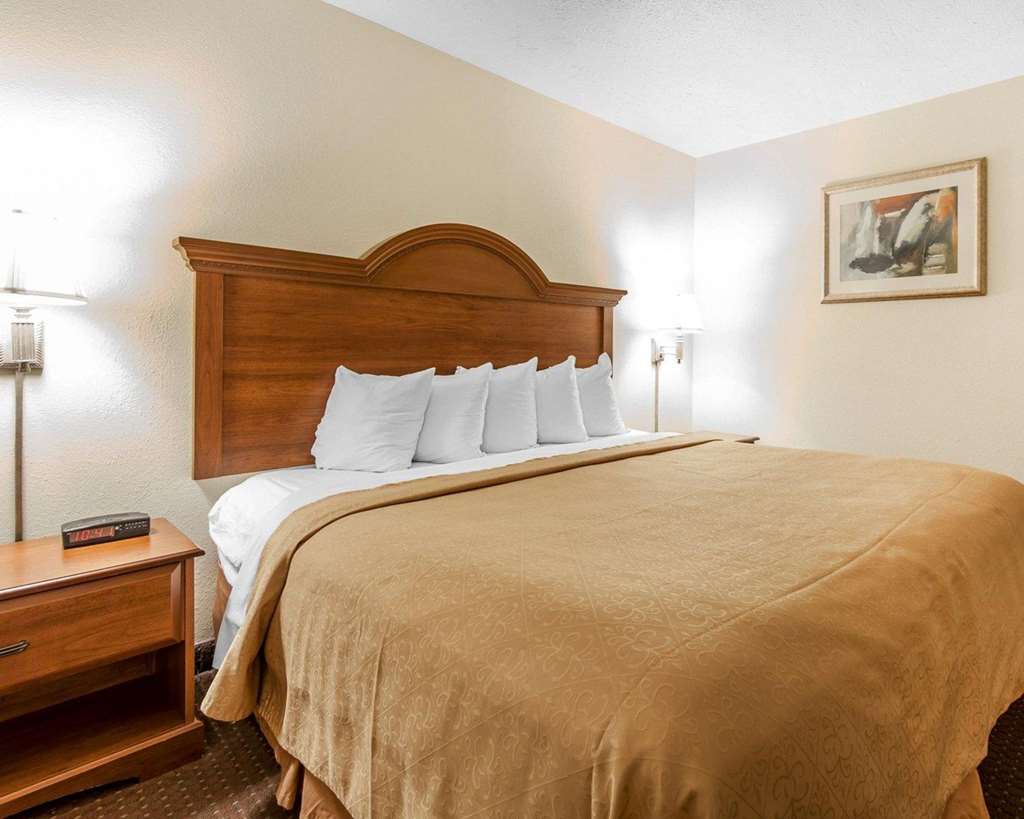 quality inn and suites dollywood