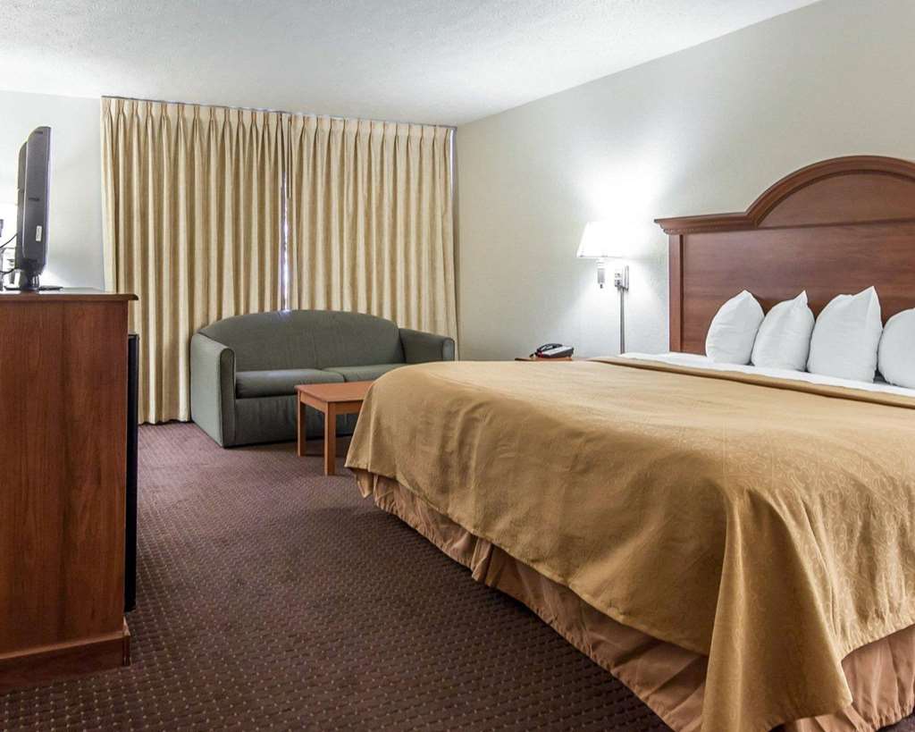 quality inn and suites dollywood