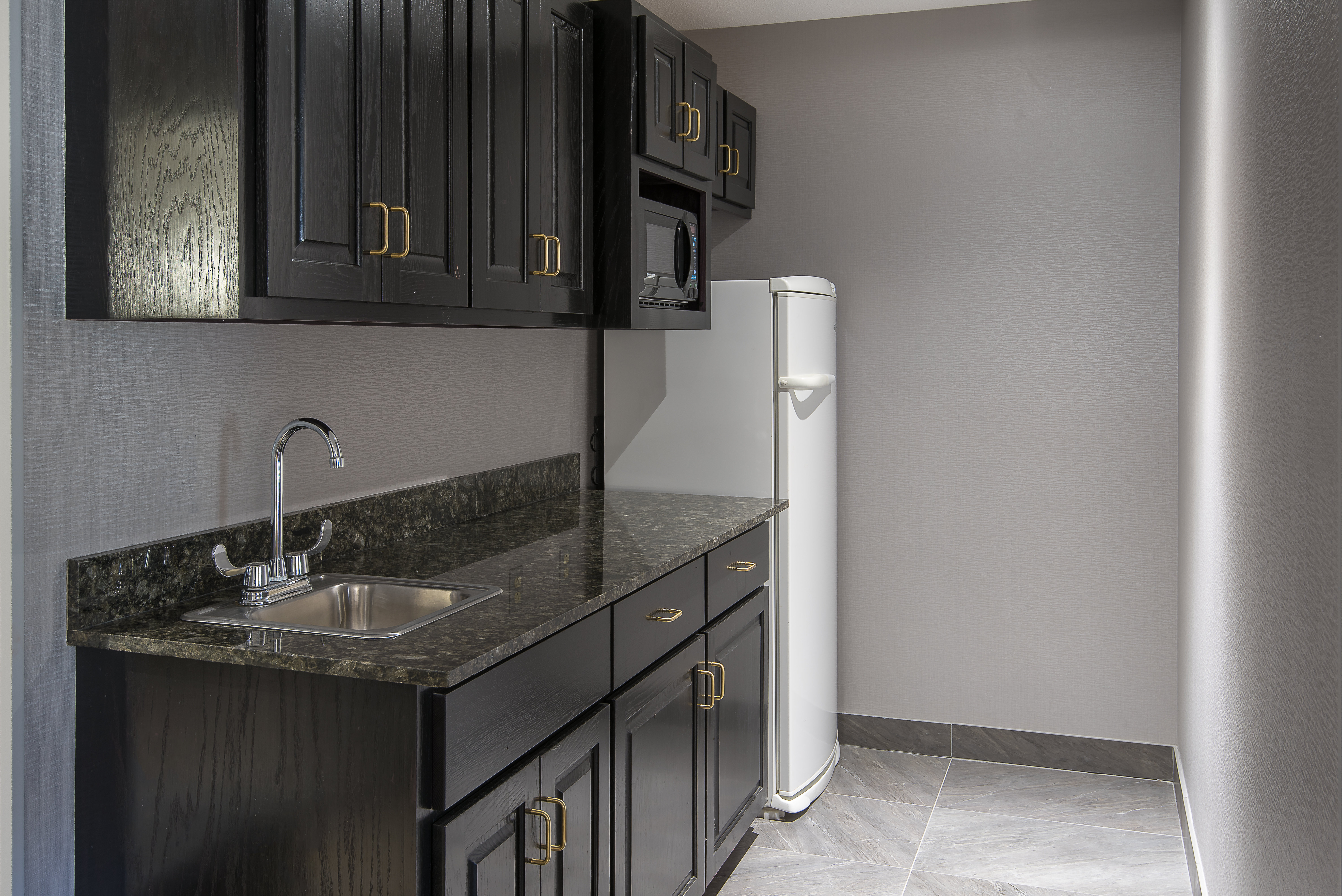 holiday inn express and suites cooperstown by ihg