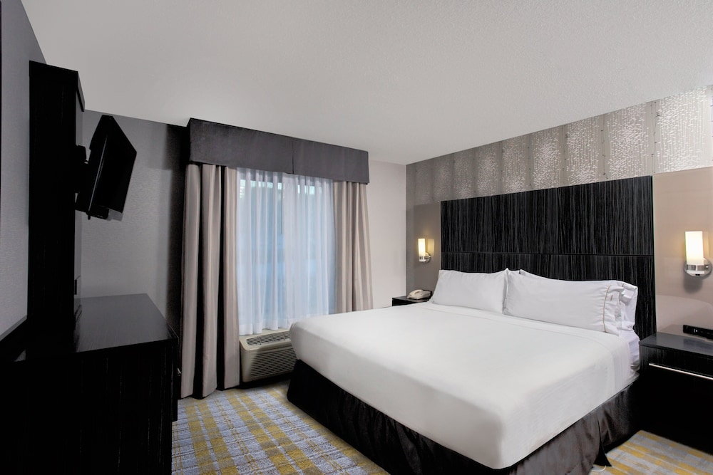 holiday inn express and suites cooperstown by ihg