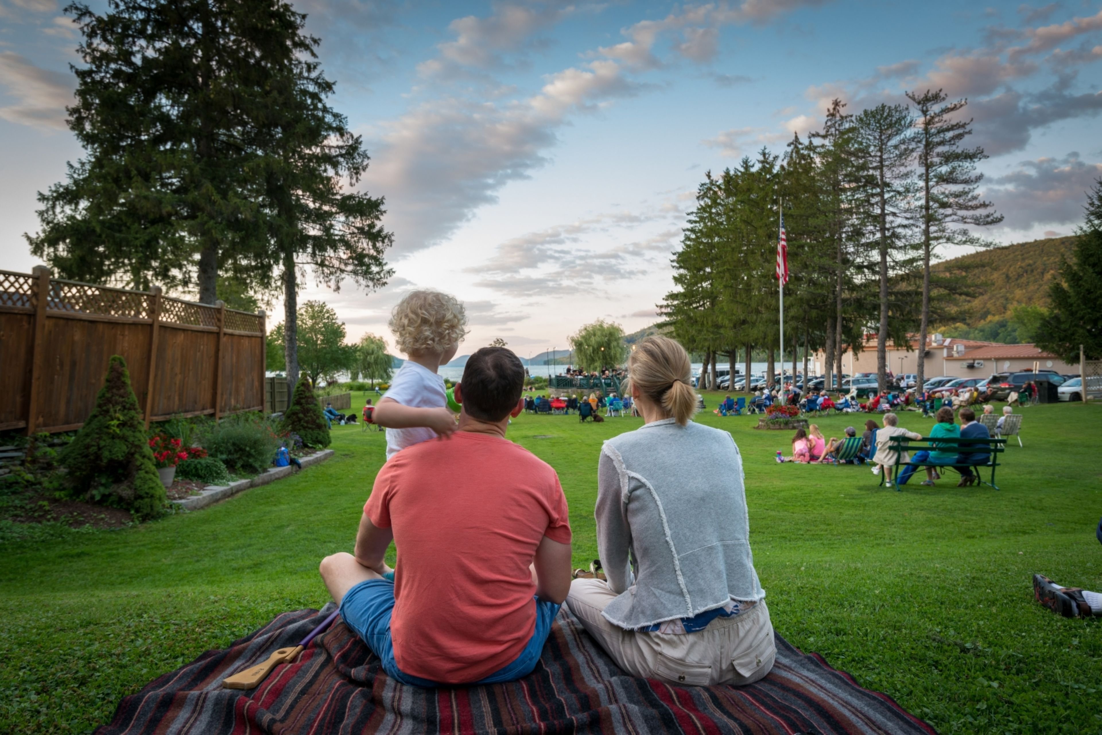 holiday inn express and suites cooperstown by ihg