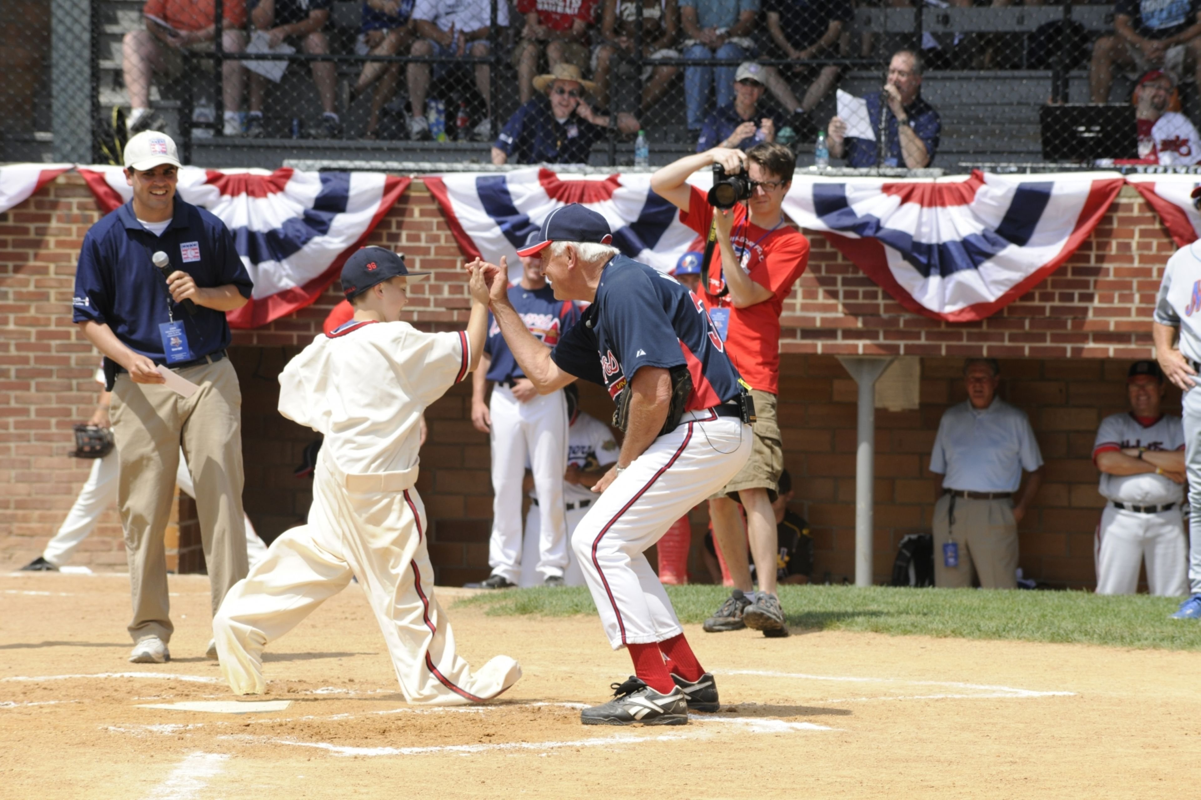 holiday inn express and suites cooperstown by ihg