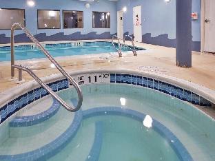holiday inn express and suites cooperstown by ihg