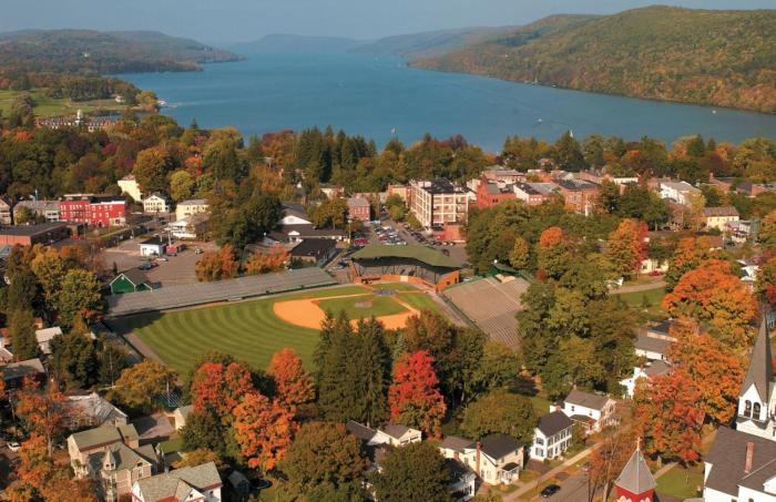 holiday inn express and suites cooperstown by ihg