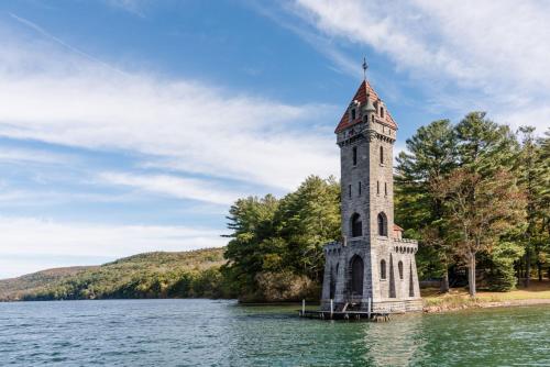 holiday inn express and suites cooperstown by ihg