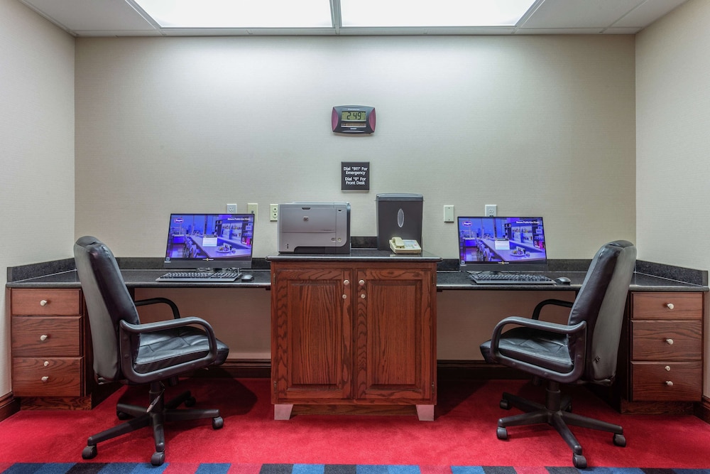 hampton inn jefferson city at capital mall