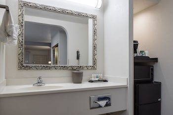 atherton park inn and suites