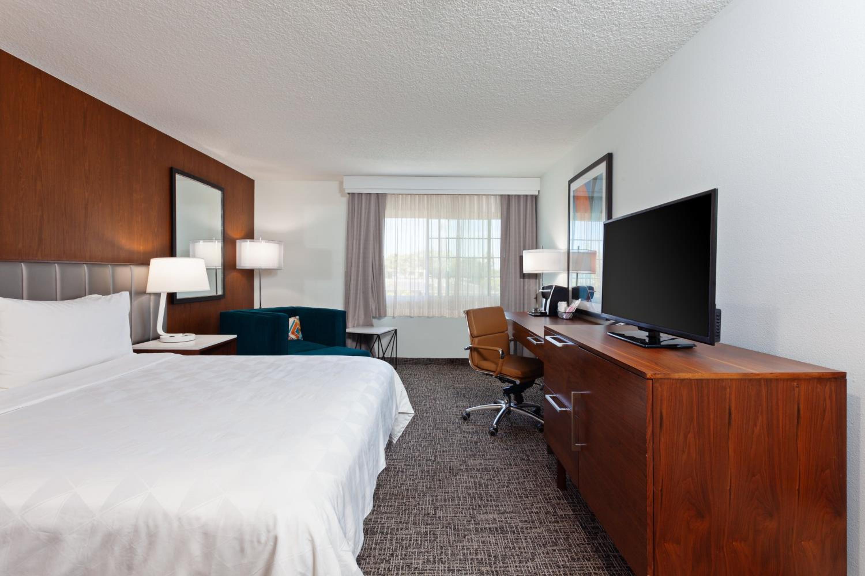 holiday inn and suites san mateo sfo by ihg