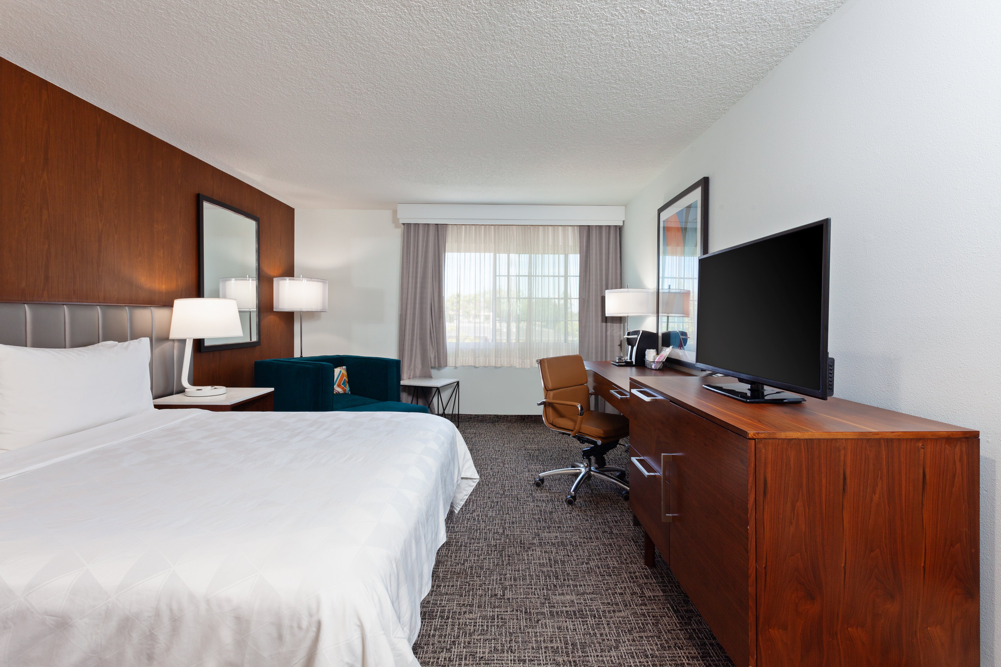holiday inn and suites san mateo sfo by ihg
