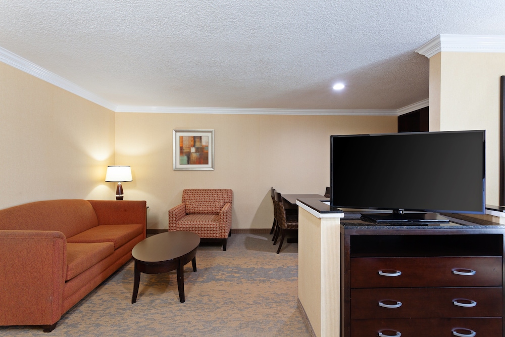 holiday inn and suites san mateo sfo by ihg