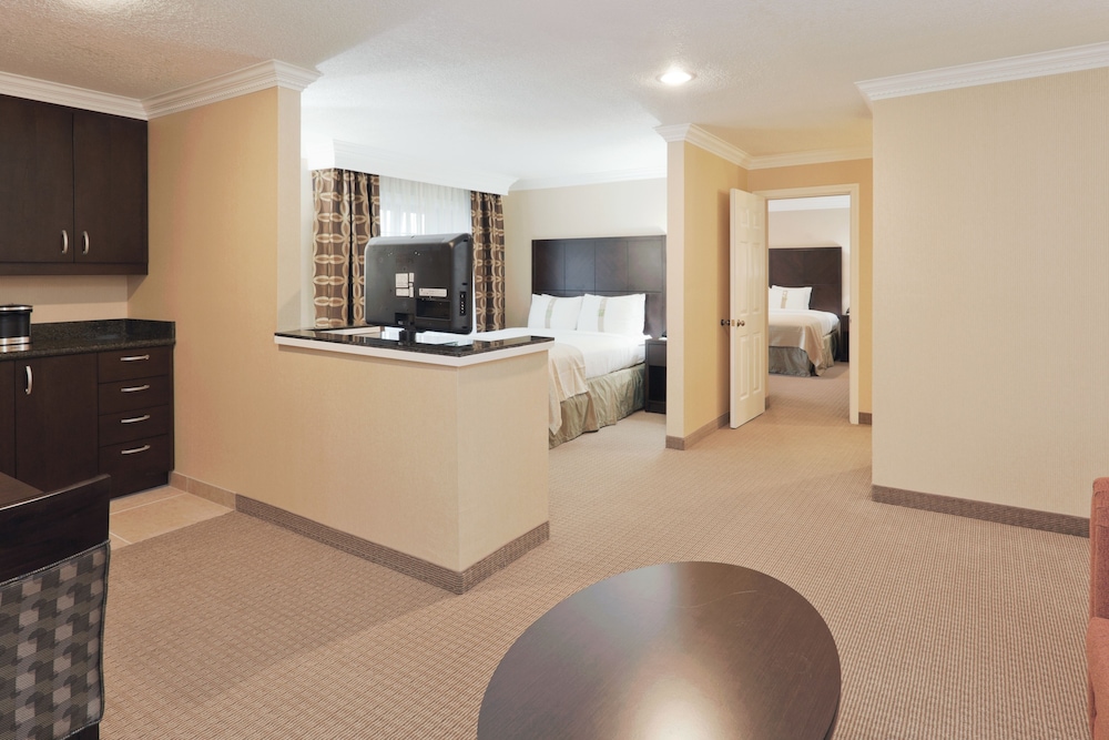 holiday inn and suites san mateo sfo by ihg