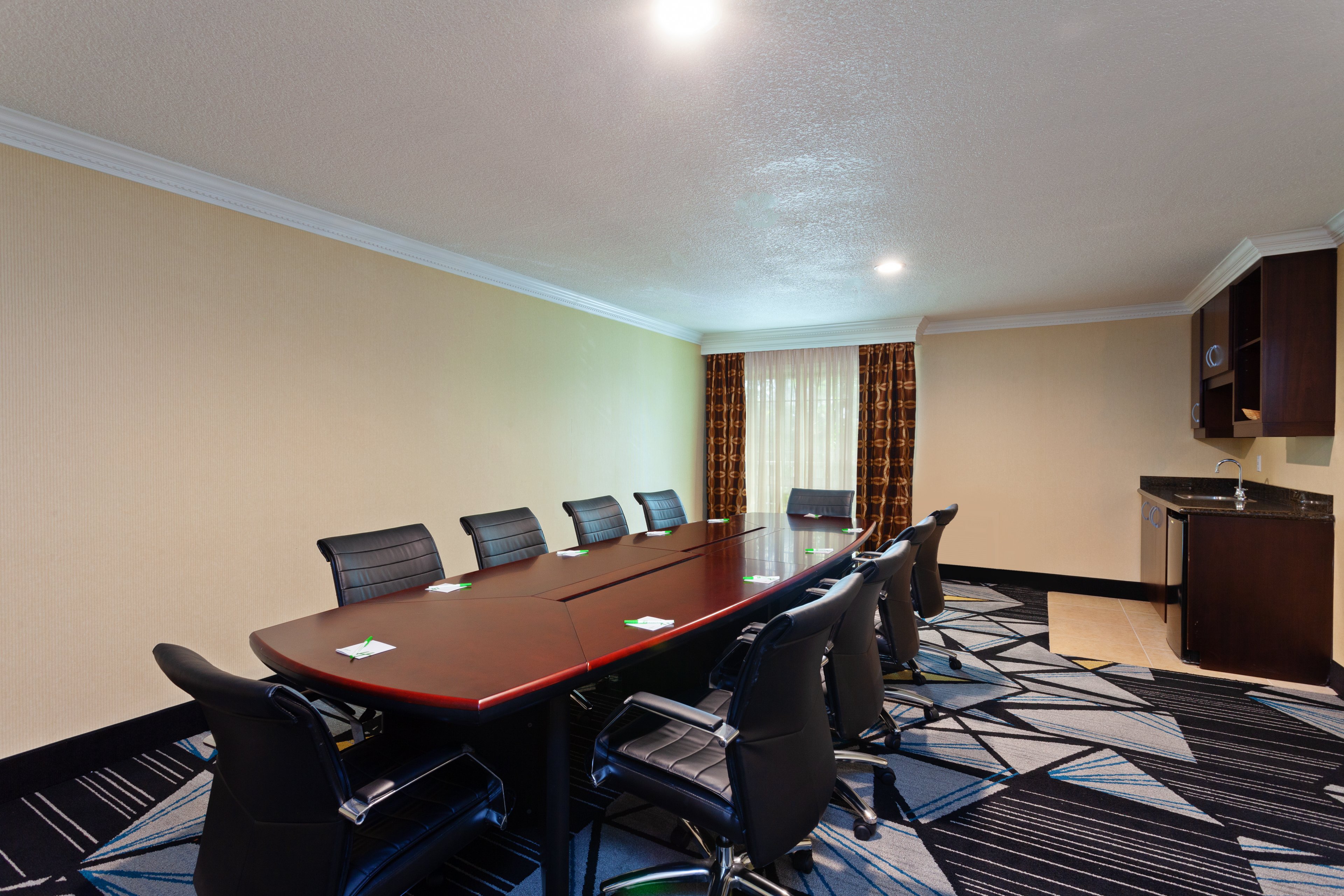 holiday inn and suites san mateo sfo by ihg