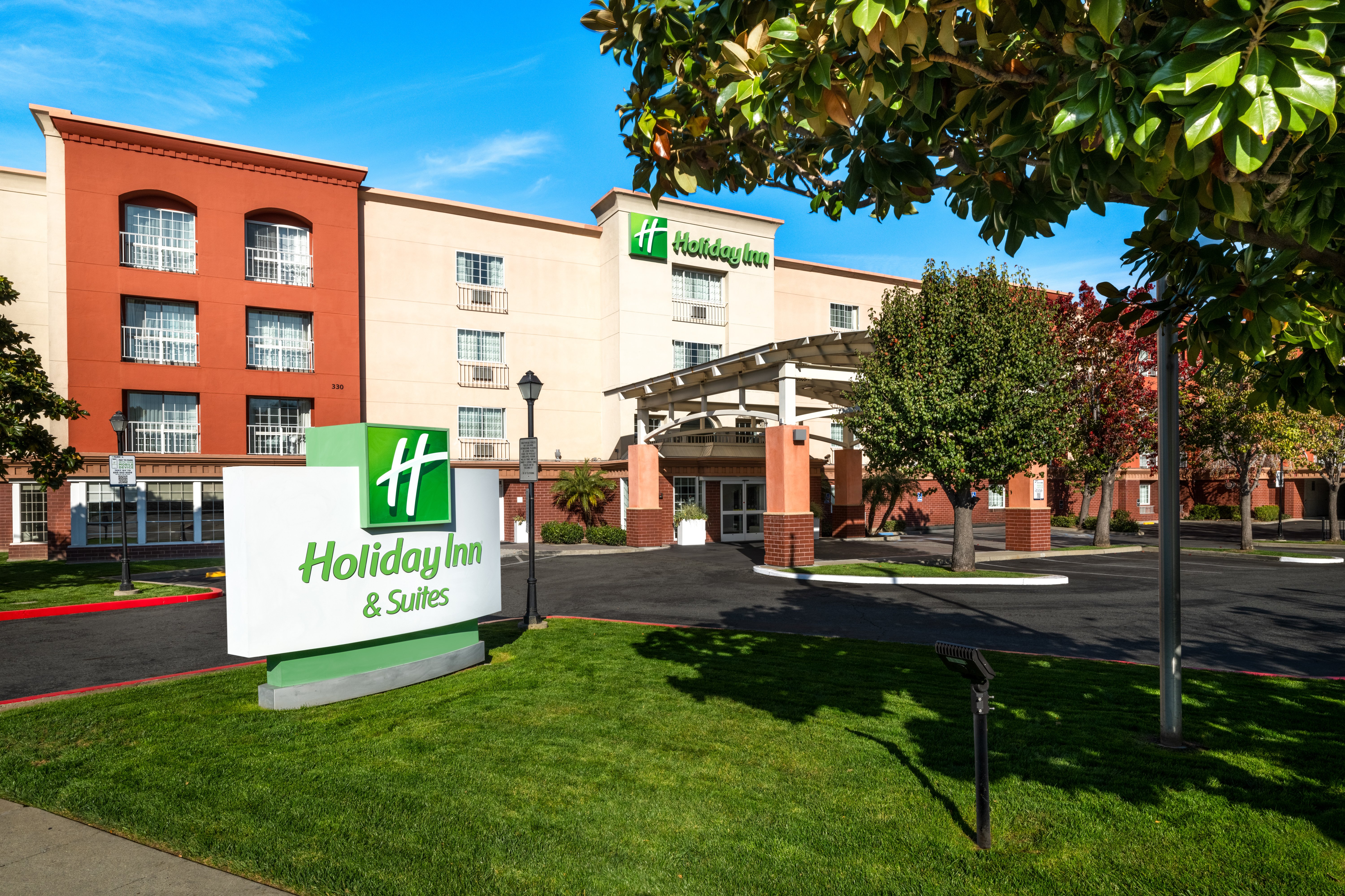 holiday inn and suites san mateo sfo by ihg