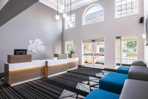 holiday inn and suites san mateo sfo by ihg