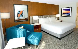 holiday inn and suites san mateo sfo by ihg