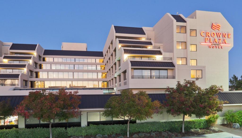 crowne plaza hotel foster city san mateo by ihg