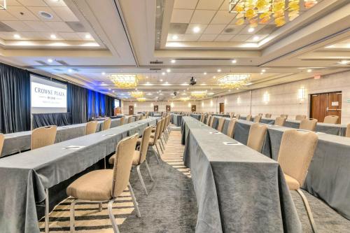crowne plaza hotel foster city san mateo by ihg
