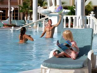 cleopatra palace hotel