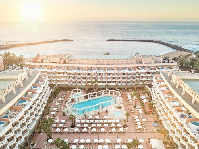 cleopatra palace hotel