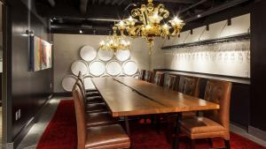 kimpton hotel vintage portland by ihg