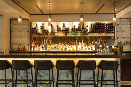 kimpton hotel vintage portland by ihg