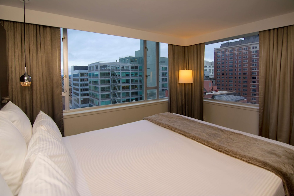 the benson portland curio collection by hilton