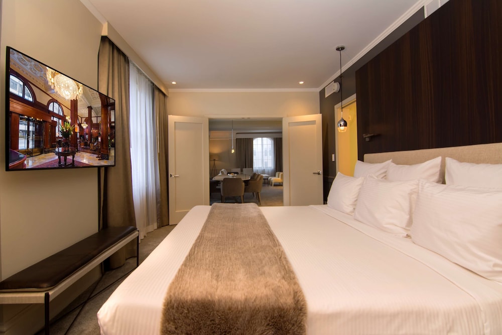 the benson portland curio collection by hilton