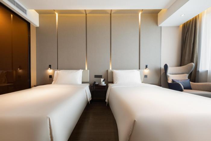 atour hotel shanghai caohejing